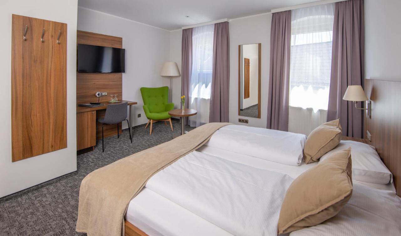 Seehotel Im Weyer Gmunden Bagian luar foto