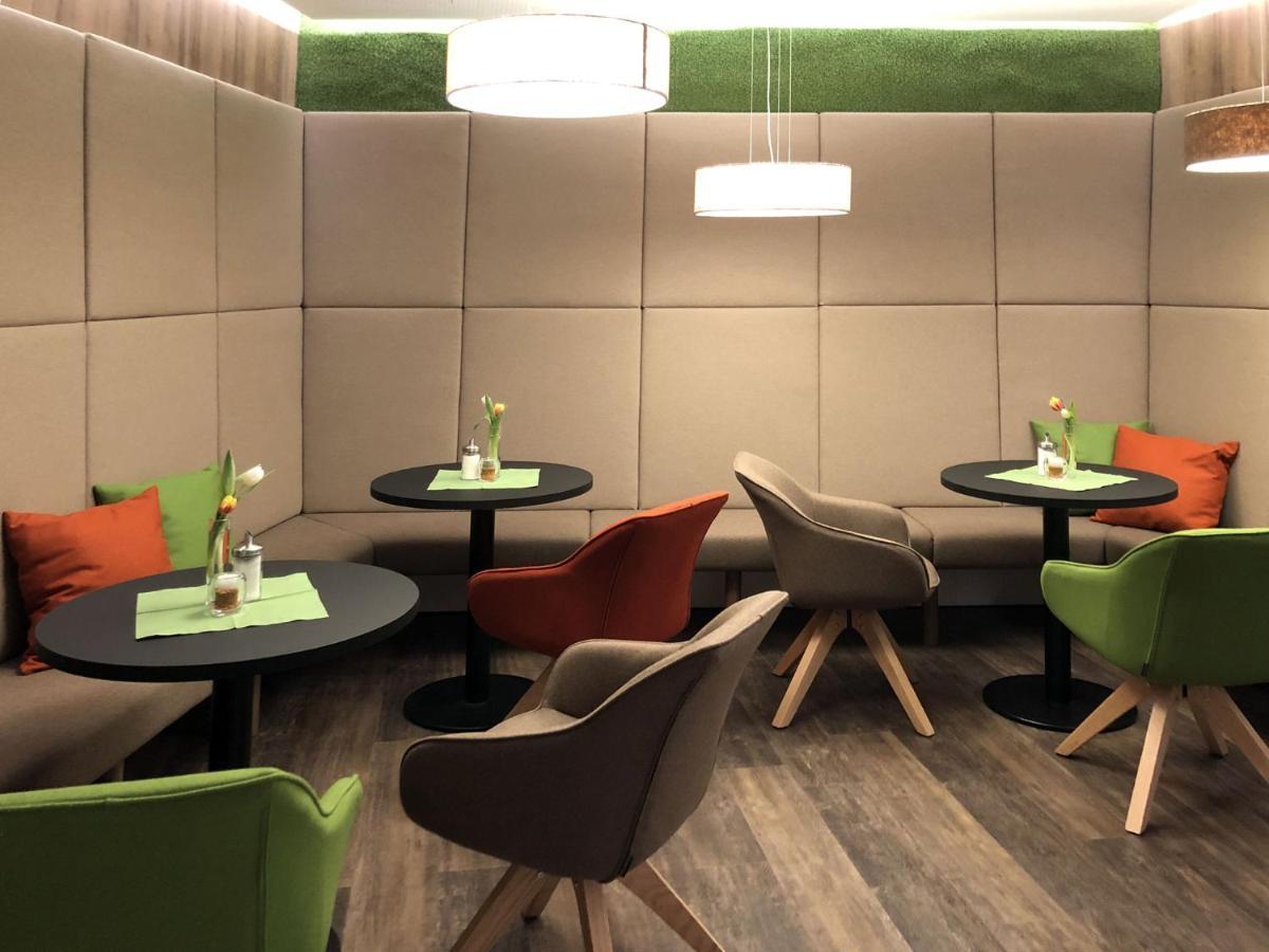 Seehotel Im Weyer Gmunden Bagian luar foto