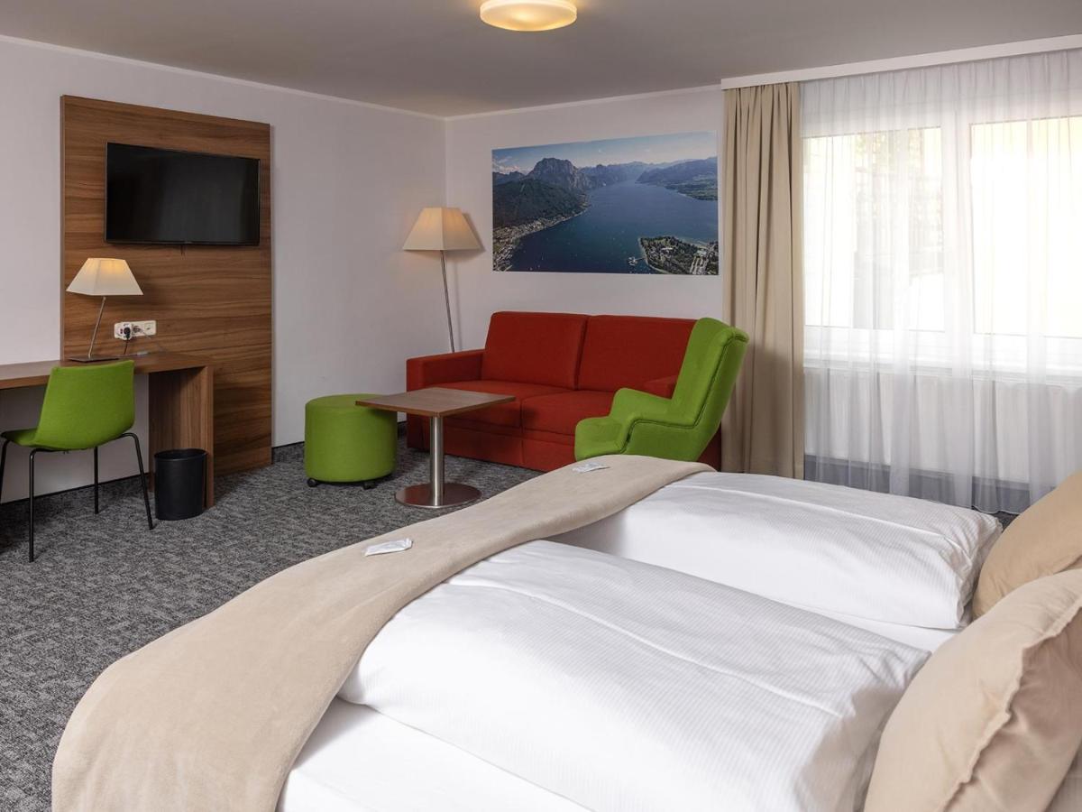 Seehotel Im Weyer Gmunden Bagian luar foto