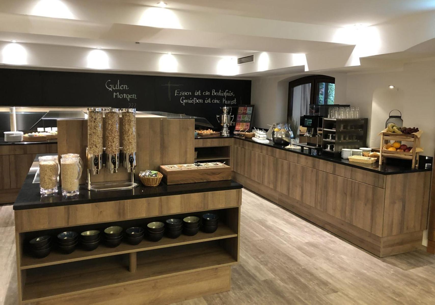 Seehotel Im Weyer Gmunden Bagian luar foto