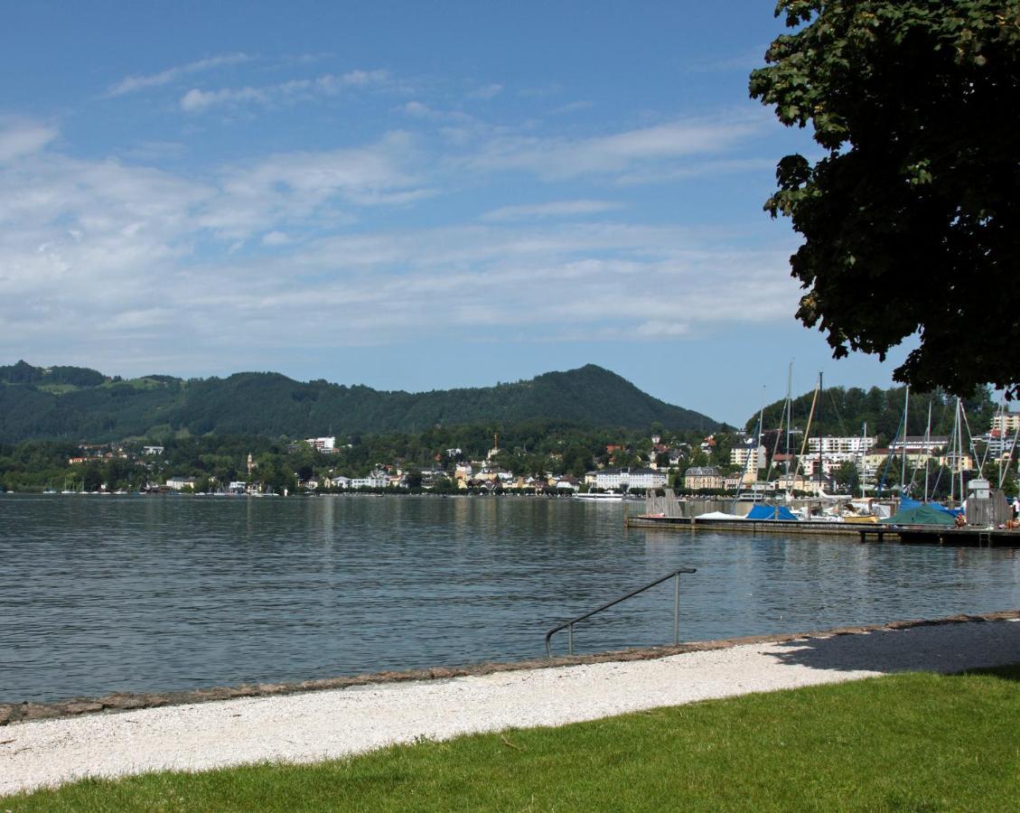 Seehotel Im Weyer Gmunden Bagian luar foto